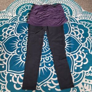 Athleta Skirted Leggings Womens X-Small Gray Purple Yin Yang Yoga Pants